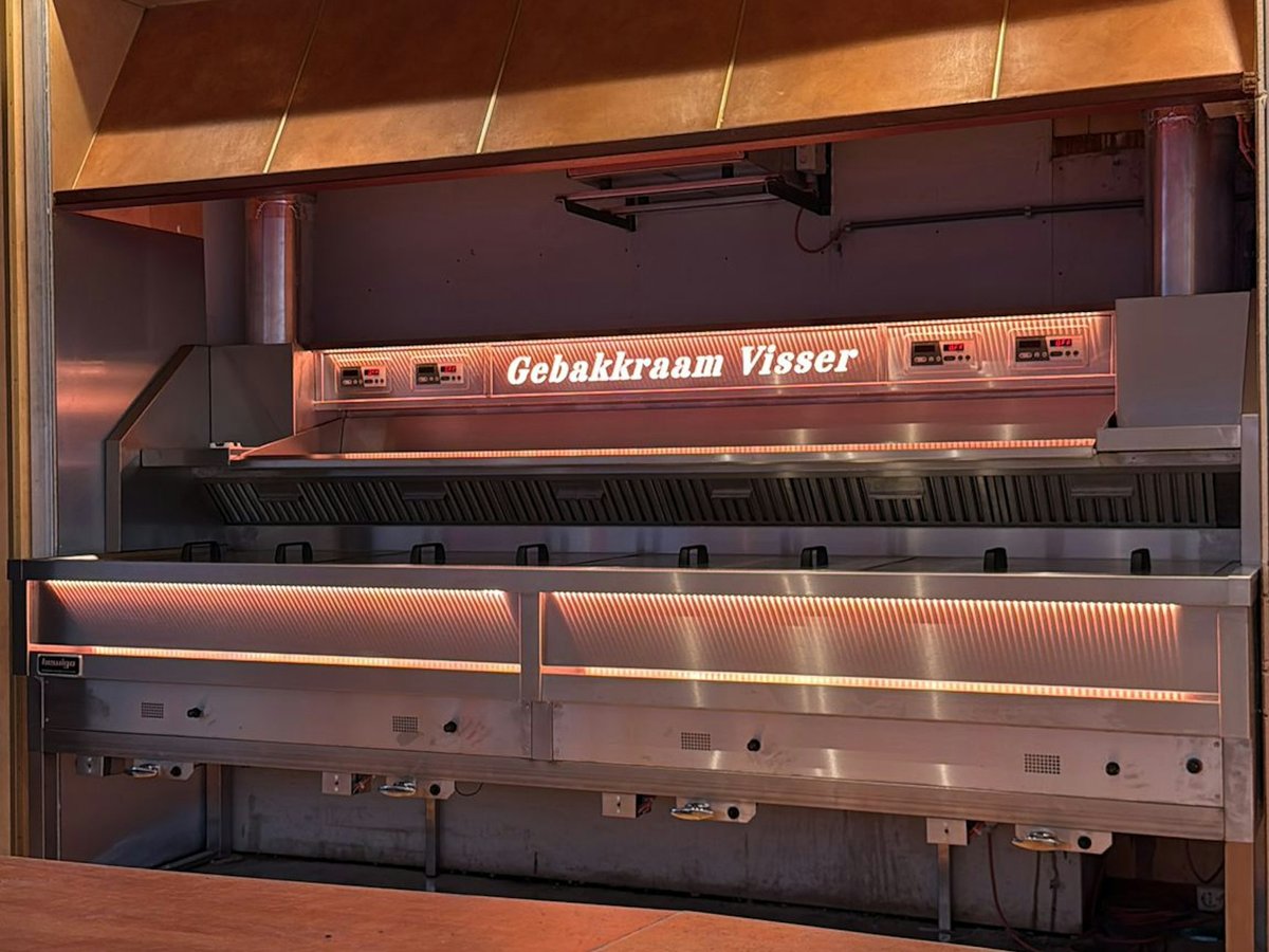 Te koop oliebollen/visbakovens
