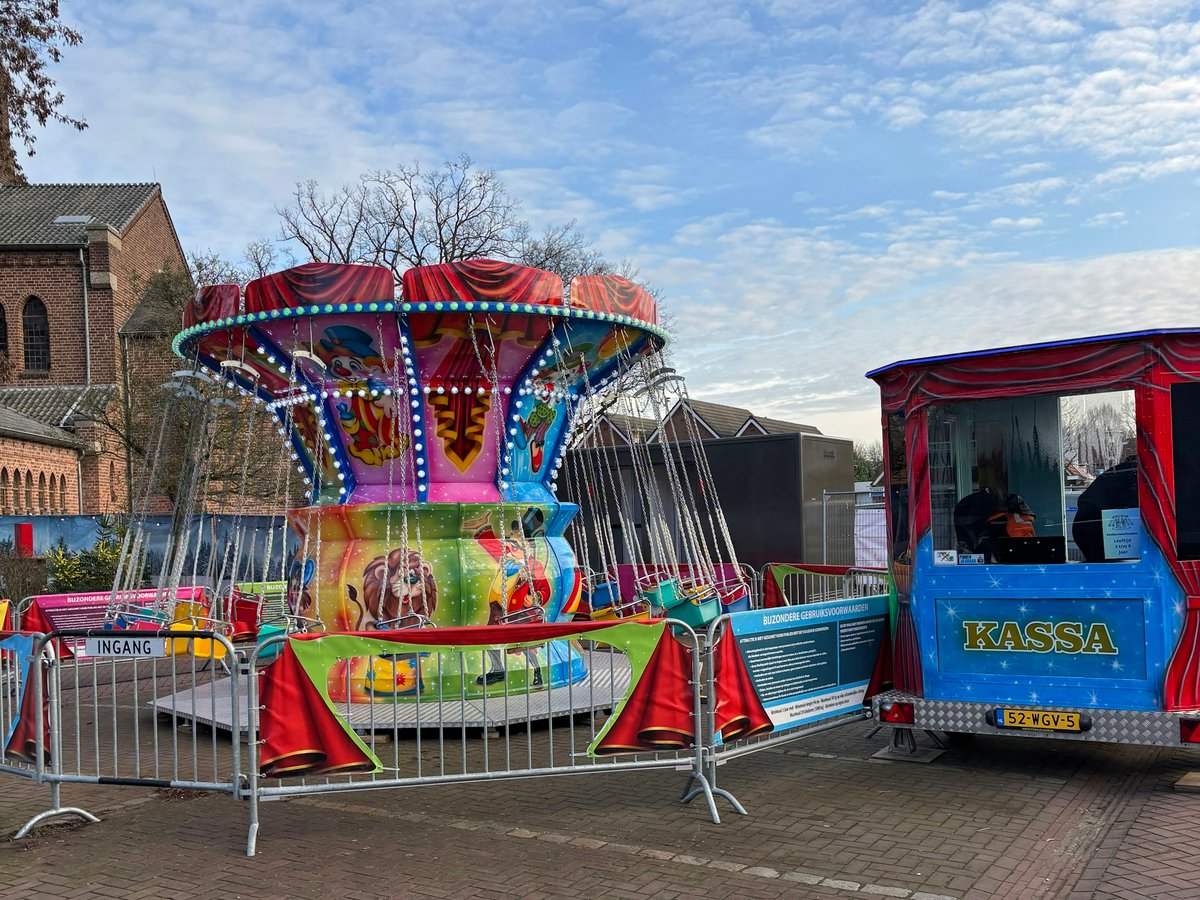 Verfügbare Daten für die große Kinderschaukel