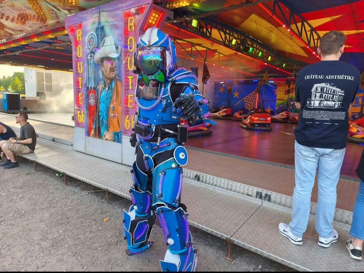Robot act