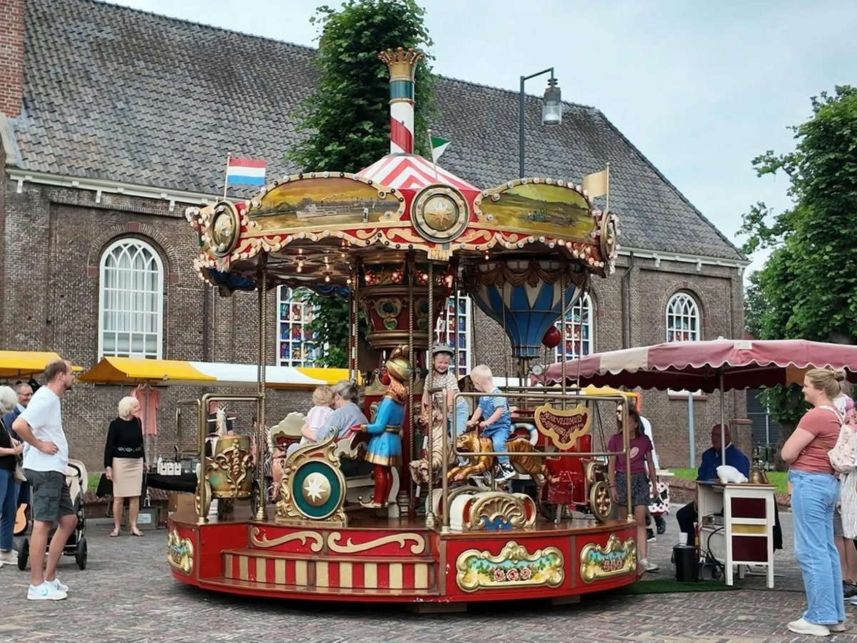 Diverse vrije data Nostalgische Carrousel