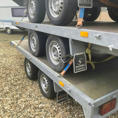Trailer(s), foto 2