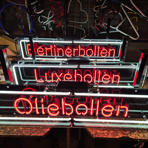 Neonbakken kunststof aluminium