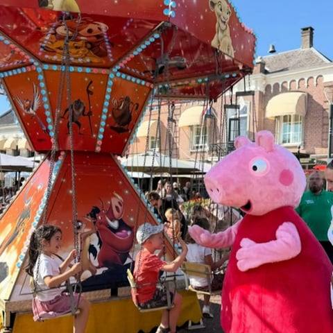 Vrije datums zweefmolen, foto 3