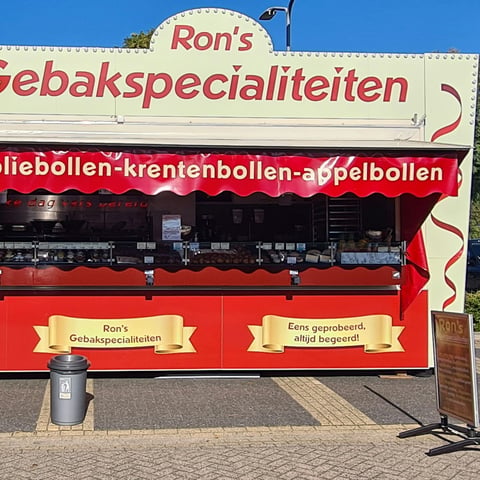 Diverse vrije dagen met gebakkraam