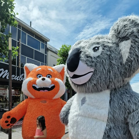 Mega giant walking dolls, photo 3