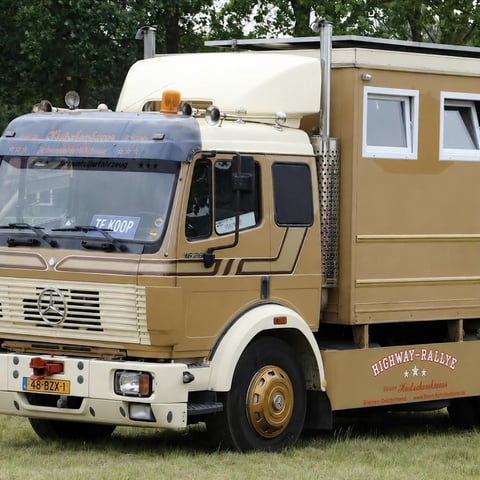 Mercedes 1628, foto 2