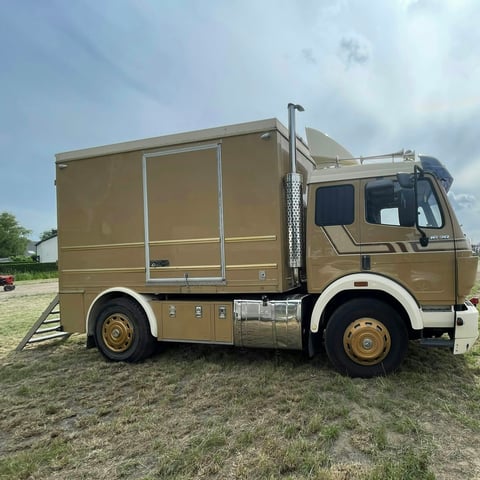Mercedes 1628