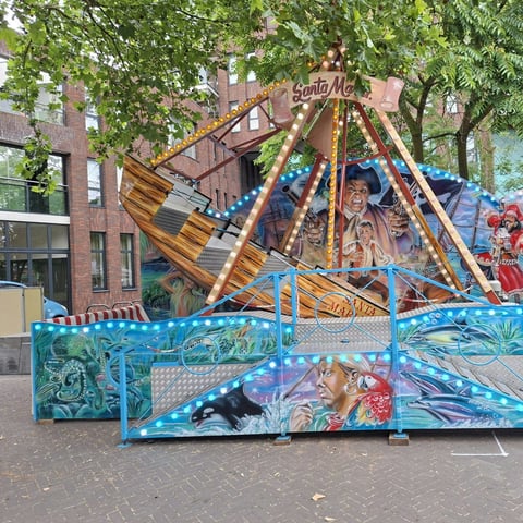 Kinder schommelschip